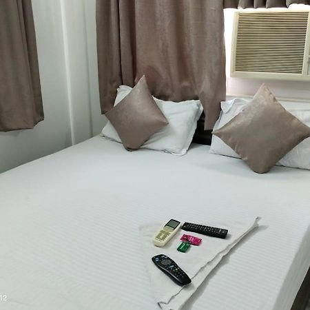 Готель White Heaven New Town Екстер'єр фото